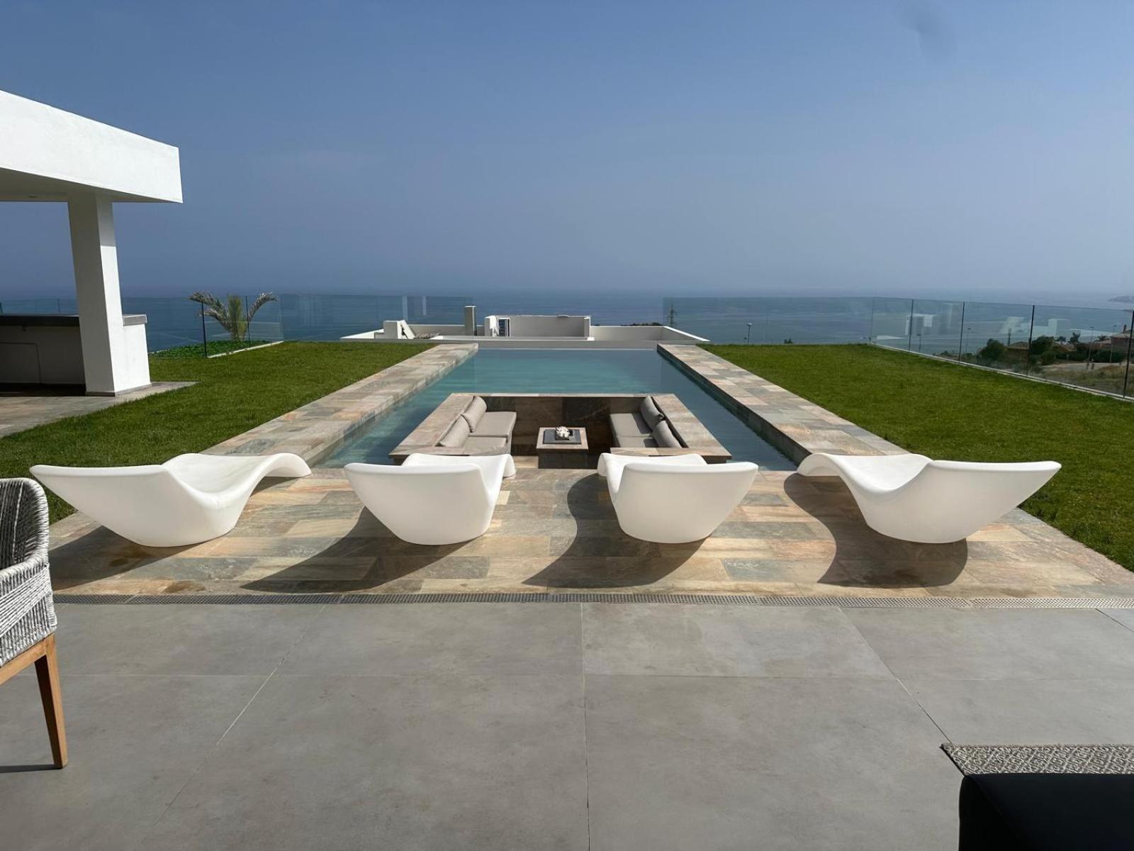Stupa Luxury *